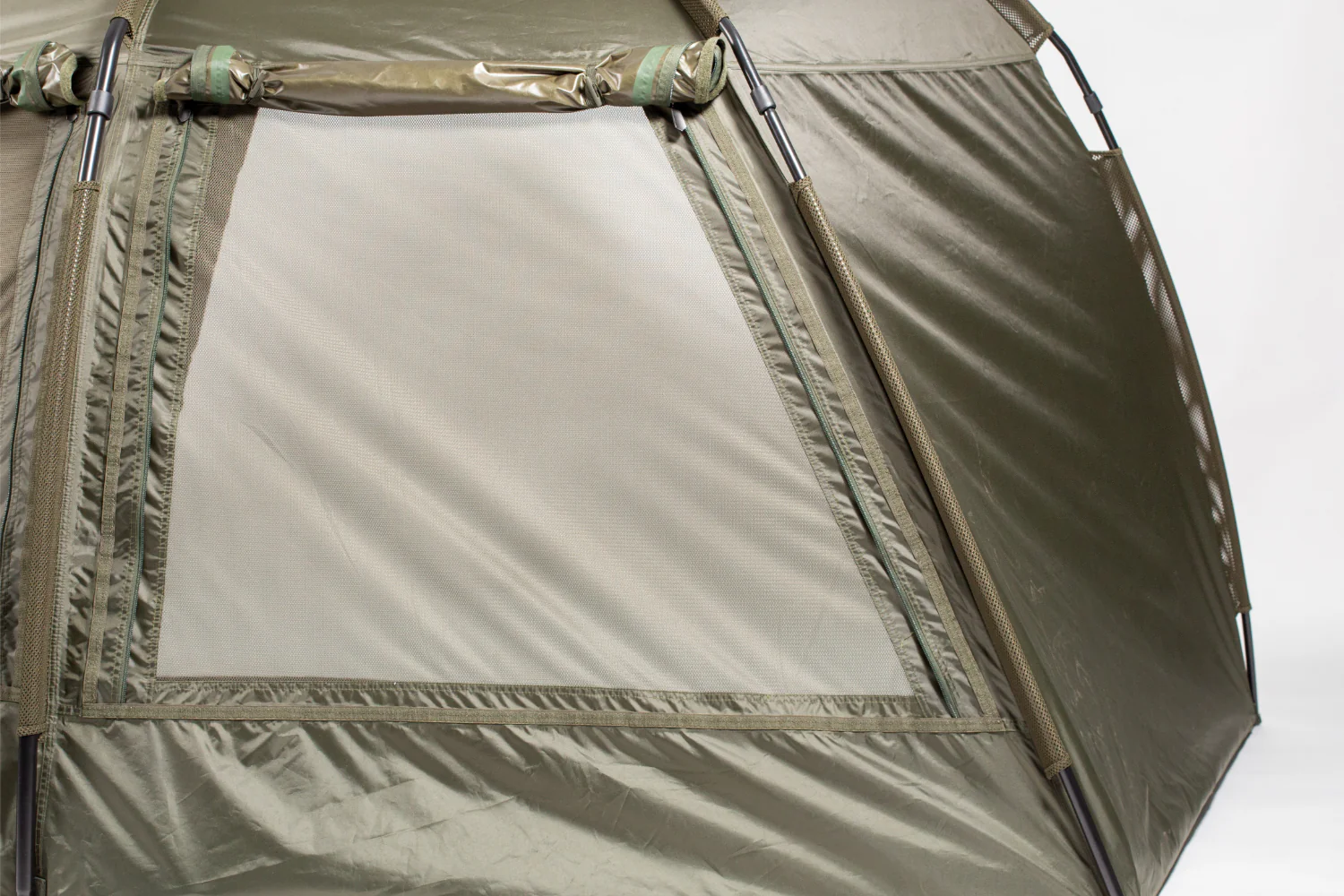 Nash Titan Hide XL Rear Window
